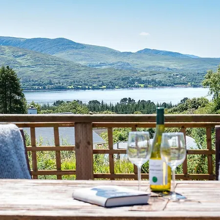 4 Bedroom Luxury Overlooking Bay Casa vacanze *