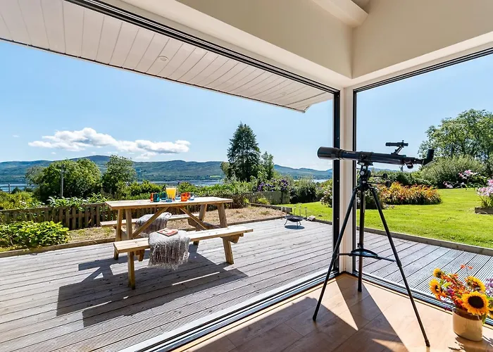 Nyaraló 4 Bedroom Luxury Overlooking Bay *