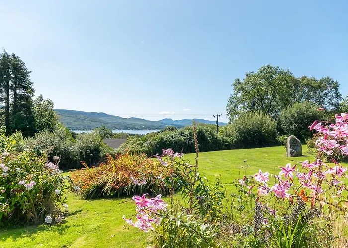 Nyaraló 4 Bedroom Luxury Overlooking Bay